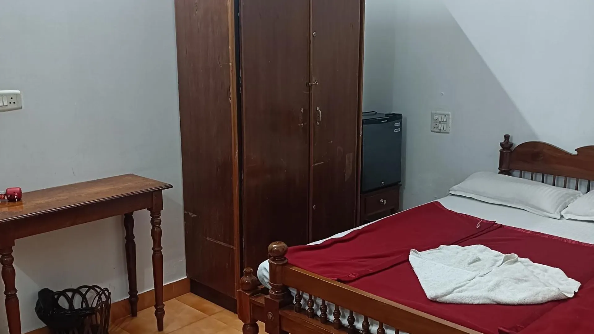 Mahaveer Accommodation And Restaurant Alappuzha Índia