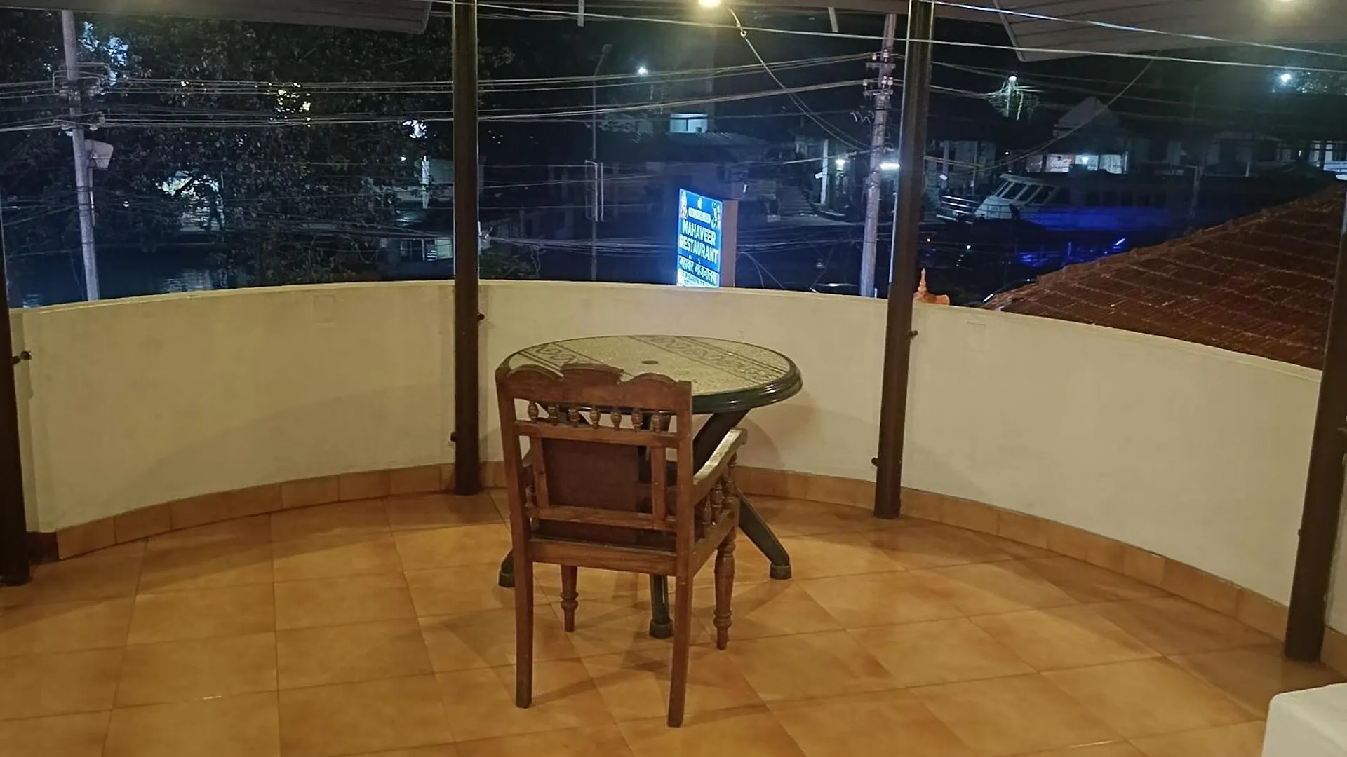 Hotel Mahaveer Accommodation And Restaurant Alappuzha